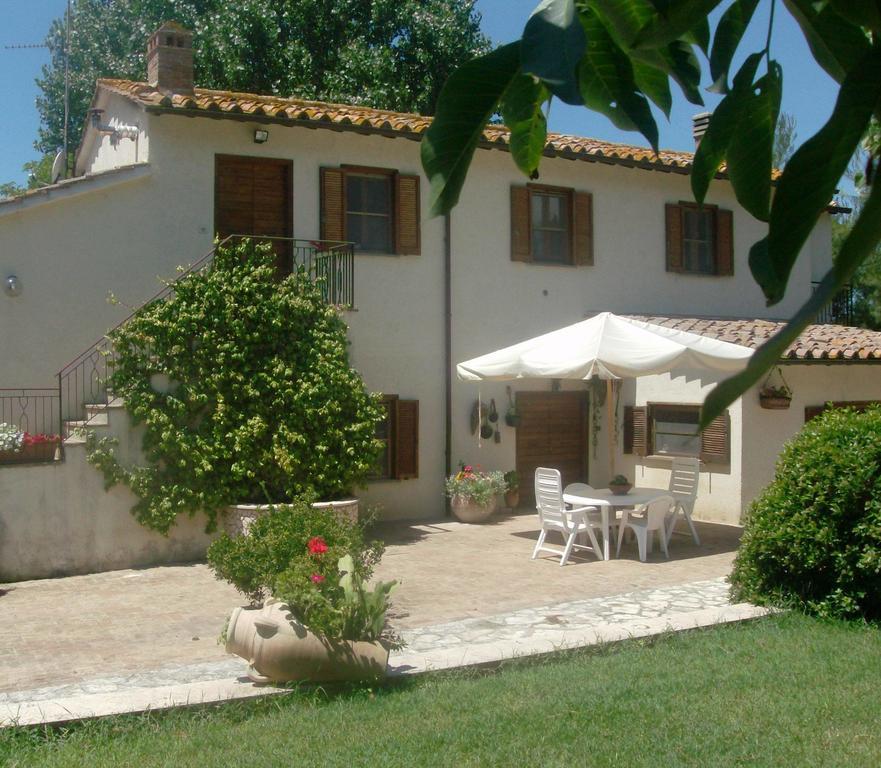 Bed And Breakfast Casale Isorella San Gemini Exteriér fotografie